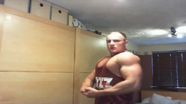 Stud Muffin Brit Sam Arouses