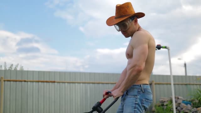 Very hot gardener