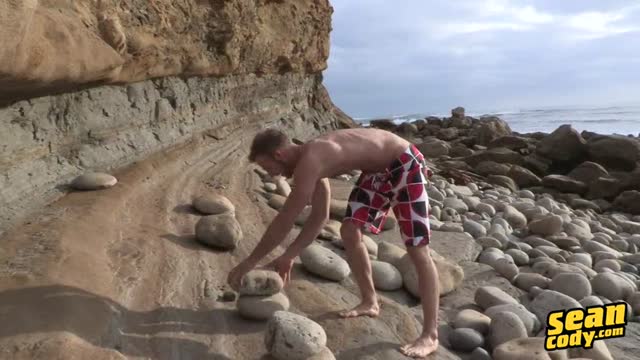 Hot guy soloing