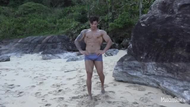 Muscle guy body worship