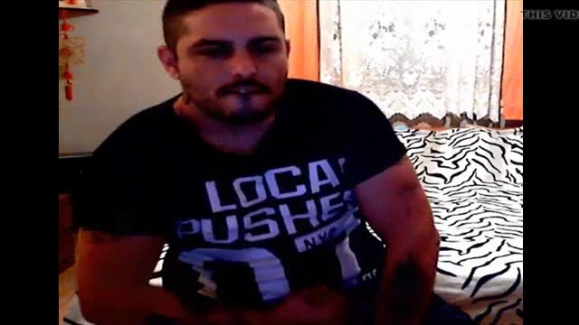 Sexy stud shoots huge load