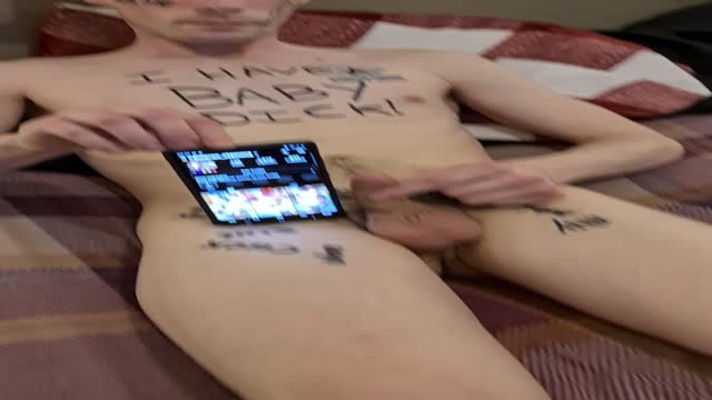 Fag Cameron Exposing Himself
