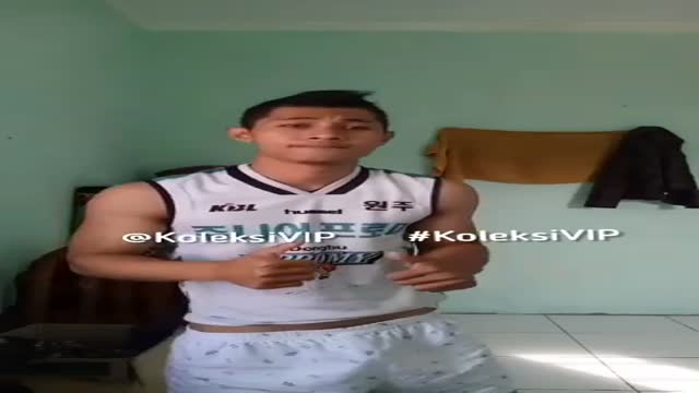 Indonesian cute guy jerks
