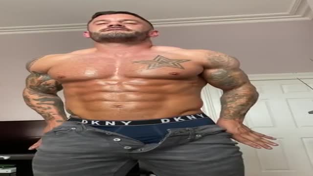 JAKE SHANNON undress and jerkoff
