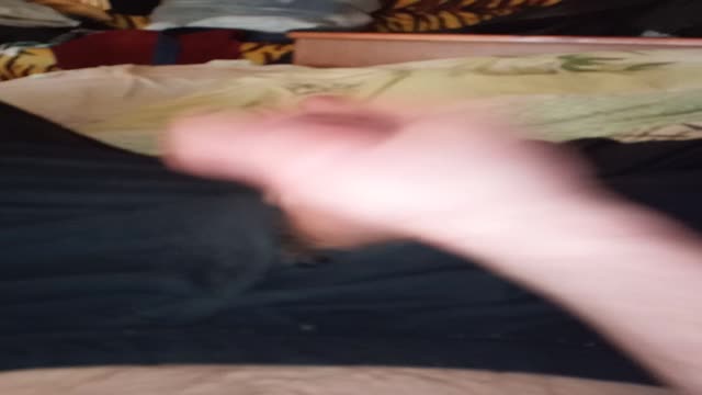 Guy masturbate and cumed