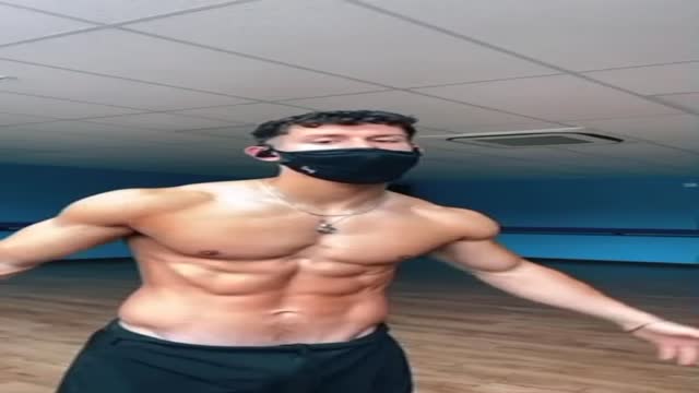 Tiktok muscle flex