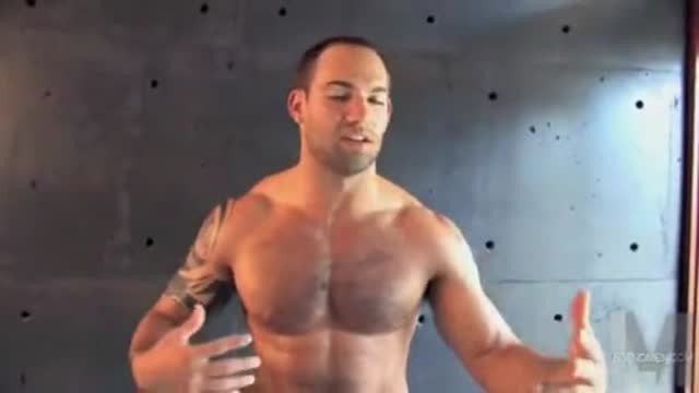 muscle hunk jerk off