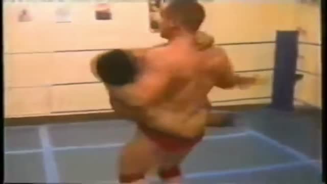 Jobber gets dominated by heel