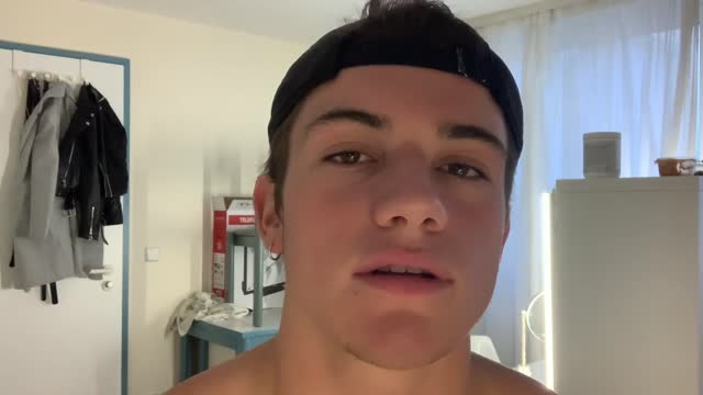 Cam