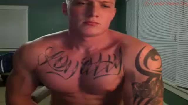 Straight tattooed guy bate and cum