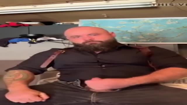 Hot bear wanks a cums