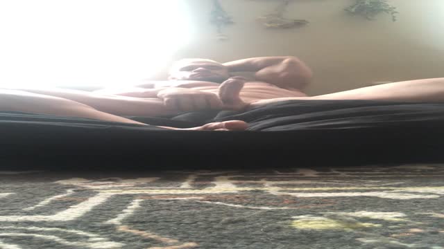 Davin Strong jacks off 