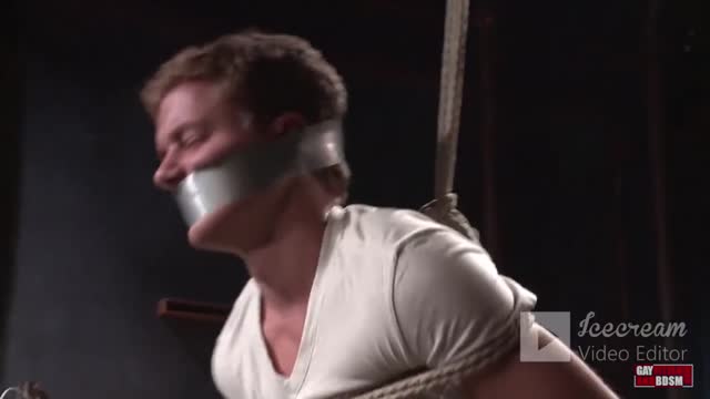 Creepy Janitor uses Twink