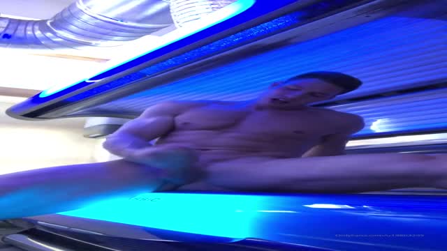 Solo in the Sunbed
