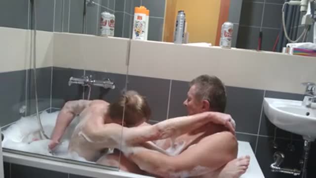 Bath tub x time