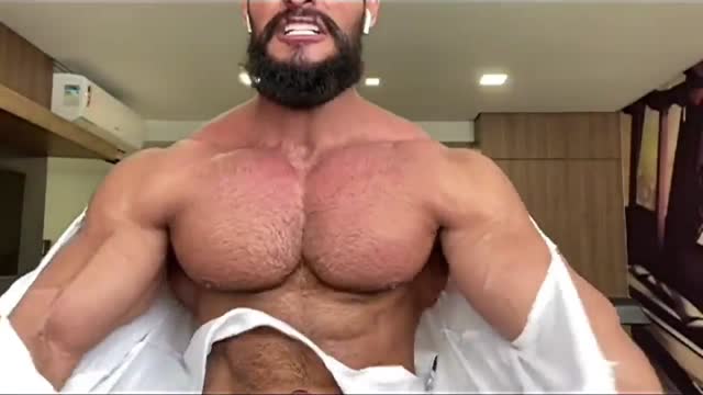 Airon flexes