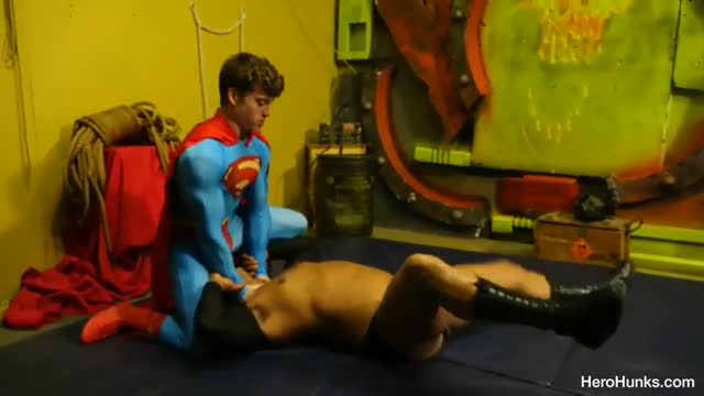Here Hunks Scrappy vs Villain 