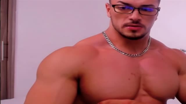Super biceps webcam