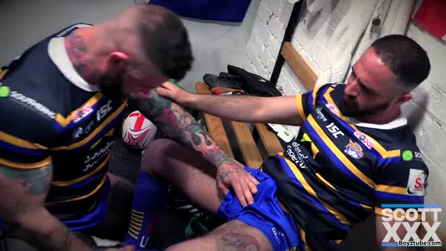 scott_changing_room_diaries_18_soccer_shorts