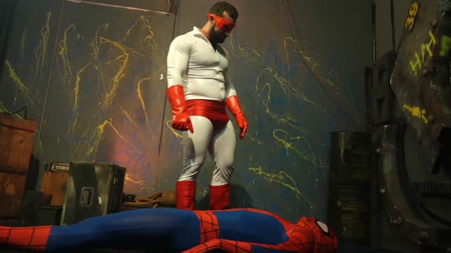  Hero Hunks - Web Wonder vs The Scarlet Skull