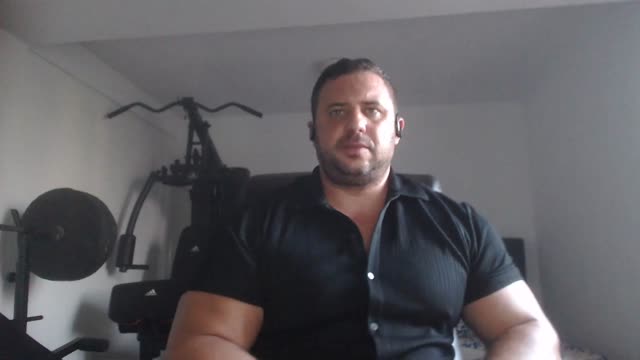 bodybuilder cam