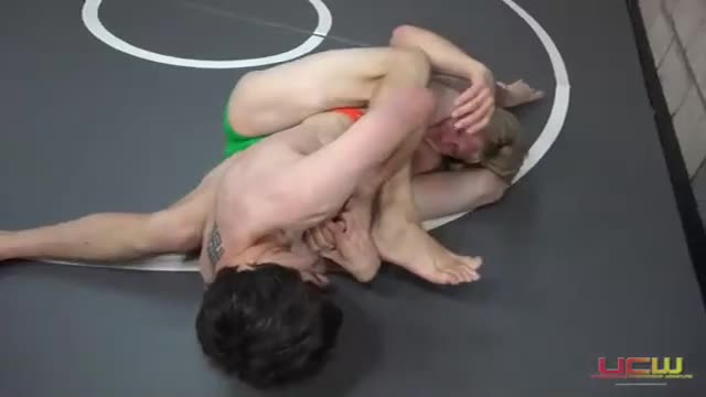 UCW Skip vs Victor