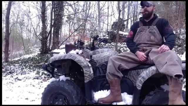 Hardworkertn- Snowy Day Jackoff