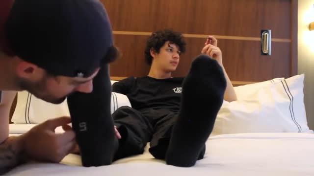 Super Hot Twink Feet Worshiped