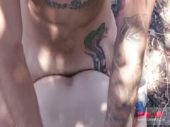 Hot fuck outdoor in the park